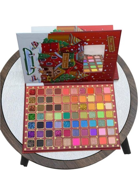 Mocallure Colour Castle Palette – باليت موكالور كريسماس